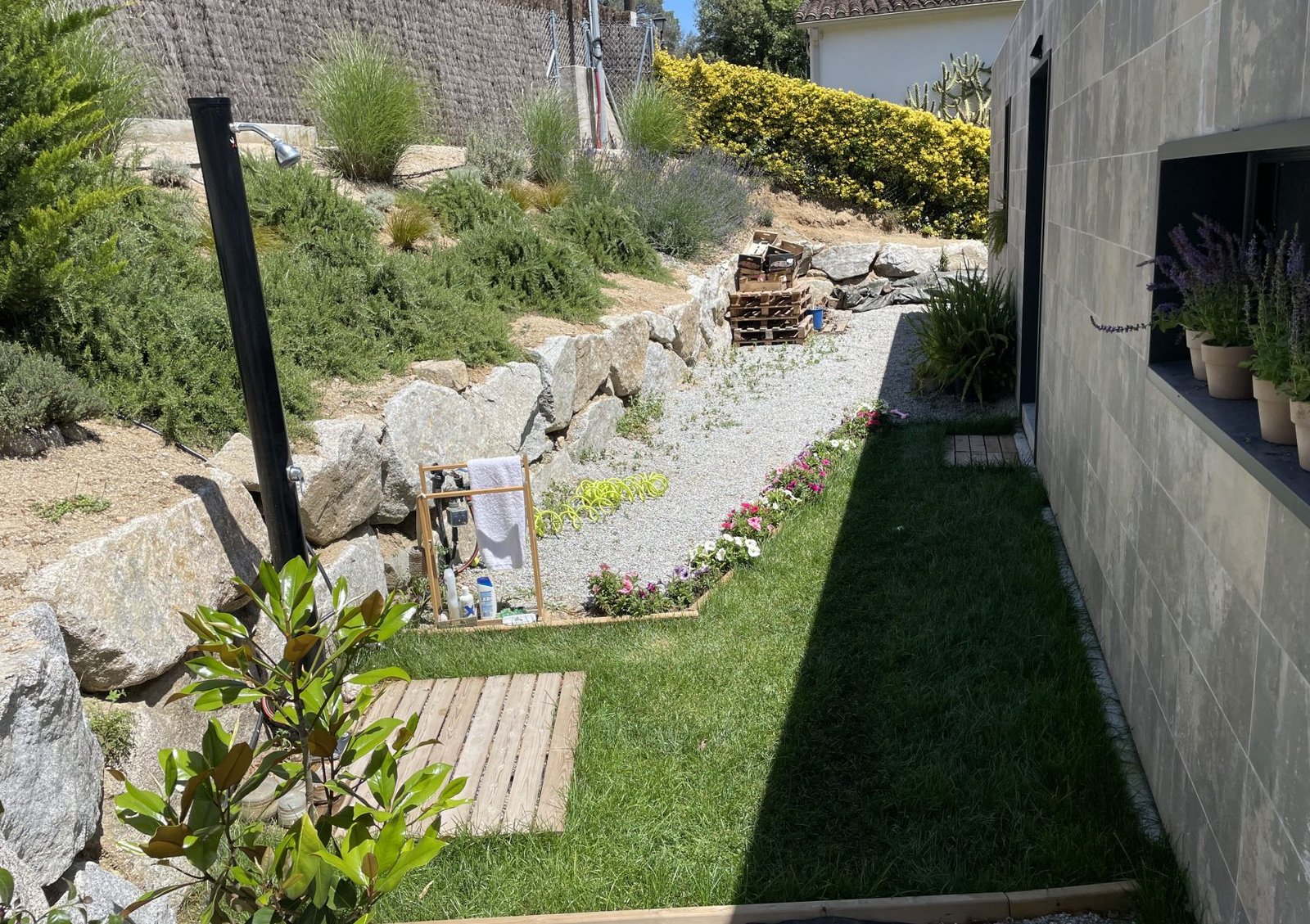 COLOCACIÓN DE CÉSPED NATURAL (3)